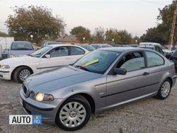 Alb Utilizat 2001 BMW 316 Hatchback | 1.699 EUR