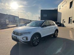 Utilizat 2023 VW T-Roc Move SUV | 24.016 EUR