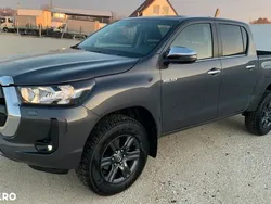 Gri Nouă 2024 Toyota HiLux Style Pickup | 41.490 EUR