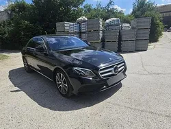 Negru Utilizat 2019 Mercedes E220 Berlinǎ | 27.000 EUR (Preț bun)