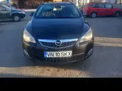 Utilizat 2011 Opel Astra Hatchback | 4.650 EUR (Scump)