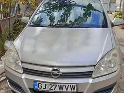 Gri Utilizat 2005 Opel Astra Hatchback | 1.400 EUR (Preț OK)