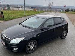 Culoarenegru Utilizat 2008 Hyundai i30 Classic | 2.600 EUR (Scump)