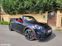 Culoarenegru Utilizat 2024 Mini John Cooper Works Cabriolet Cabrio | 15.500 EUR