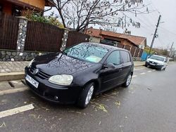 Culoarenegru Utilizat 2006 VW Golf V Comfortline | 2.250 EUR (Preț OK)