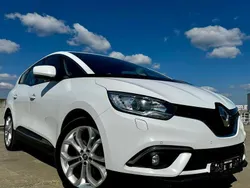 Culoarealb Utilizat 2019 Renault Grand Scénic IV Business Monovolum | 9.450 EUR (Preț bun)