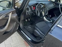 Utilizat 2011 Opel Astra Hatchback | 3.300 EUR (Preț bun)