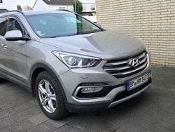 Culoarebej Utilizat 2017 Hyundai Santa Fe SUV | 14.900 EUR (Super Preț)