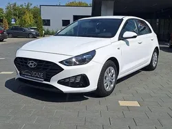Culoarealb Utilizat 2022 Hyundai i30 Comfort Hatchback | 13.750 EUR (Preț bun)