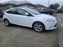 Alb Utilizat 2013 Ford Focus Hatchback | 2.000 EUR (Super Preț)