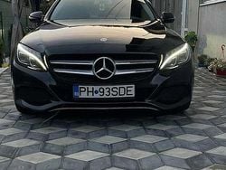 Culoarenegru Utilizat 2016 Mercedes C220 Exclusive Berlinǎ | 17.590 EUR (Scump)