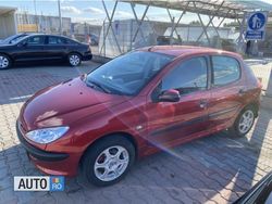 Roșu Utilizat 2006 Peugeot 206 Hatchback | 2.700 EUR