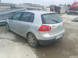 Utilizat 2005 VW Golf V Hatchback | 1.800 EUR (Preț bun)