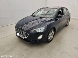 Culoarealbastru Utilizat 2020 Ford Focus Titanium Hatchback | 11.900 EUR (Preț OK)