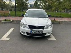 Alb Utilizat 2009 Skoda Octavia Hatchback | 5.000 EUR (Preț OK)