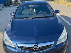 Culoarealbastru Utilizat 2011 Opel Astra Enjoy Hatchback | 3.300 EUR (Preț bun)