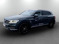 Verde mediu metalic Utilizat 2019 VW Touareg Atmosphere SUV | 35.950 EUR (Super Preț)