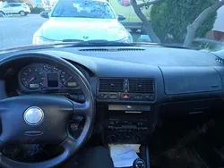 Utilizat 2000 VW Golf IV | 600 EUR (Preț bun)