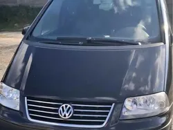 Culoarenegru Utilizat 2005 VW Sharan Comfortline Monovolum | 2.600 EUR (Preț OK)