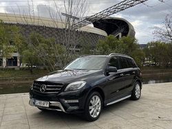 Culoarenegru Utilizat 2012 Mercedes ML350 SUV | 14.500 EUR (Preț OK)