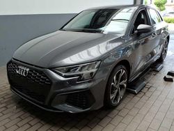 Utilizat 2021 Audi A3 Sportback e-tron S-Line Hatchback | 26.699 EUR