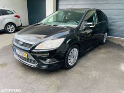 Negru Utilizat 2009 Ford Focus Hatchback | 2.950 EUR (Preț OK)