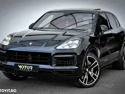Culoarealbastru Utilizat 2019 Porsche Cayenne S SUV | 59.990 EUR (Preț OK)