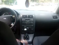 Gri Utilizat 2003 Ford Mondeo Hatchback | 2.000 EUR (Preț bun)