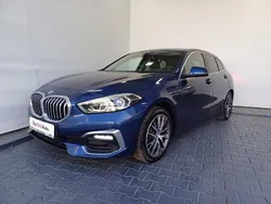 Albastru inchis metalic Utilizat 2022 BMW 118 Luxury Line Hatchback | 20.850 EUR