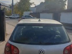 Utilizat 2005 VW Golf V Hatchback | 1.700 EUR (Preț bun)