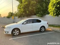 Alb Utilizat 2014 Skoda Octavia Ambiente Hatchback | 6.400 EUR