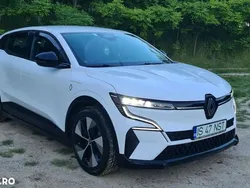 Alb Utilizat 2023 Renault Mégane Equilibre SUV | 22.900 EUR