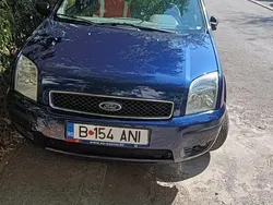 Utilizat 2003 Ford Fusion Hatchback | 2.400 EUR (Scump)