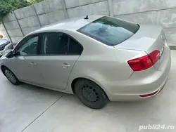 Utilizat 2014 VW Jetta Berlinǎ | 7.200 EUR (Preț OK)