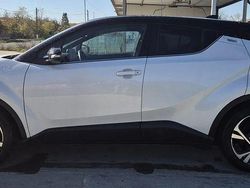 Culoarealb Utilizat 2022 Toyota C-HR+ Style SUV | 23.900 EUR
