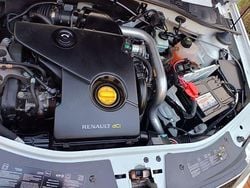 Alb Utilizat 2012 Dacia Sandero Hatchback | 3.000 EUR (Preț bun)