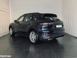 Culoarealbastru Utilizat 2018 Porsche Cayenne S SUV | 44.000 EUR (Super Preț)