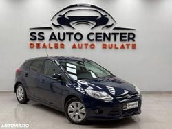 Culoarealbastru Utilizat 2012 Ford Focus Ambiente Hatchback | 3.990 EUR (Preț OK)
