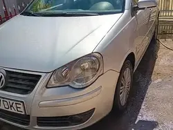 Argintiu Utilizat 2007 VW Polo Berlinǎ | 1.450 EUR (Preț bun)