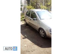 Gri Utilizat 2003 Fiat Punto Hatchback | 1.400 EUR