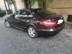 Mercedes E200