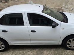 Alb Utilizat 2019 Dacia Logan Berlinǎ | 7.500 EUR (Preț OK)