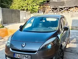 Utilizat 2013 Renault Grand Scénic III Bose Edition Monovolum | 6.250 EUR (Preț OK)