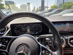 Culoarealb Utilizat 2020 Mercedes GLA200 SUV | 29.500 EUR (Super Preț)