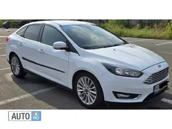 Alb Utilizat 2016 Ford Focus Titanium Berlinǎ | 7.500 EUR (Preț OK)
