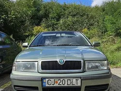 Culoareverde Utilizat 2002 Skoda Octavia Elegance Hatchback | 3.500 EUR (Preț OK)