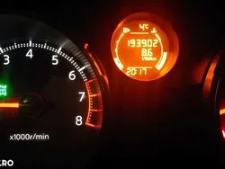 Gri Utilizat 2008 Nissan Qashqai SUV | 3.300 EUR (Super Preț)