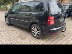 Negru Utilizat 2007 VW Touran Monovolum | 3.499 EUR