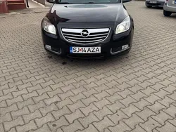 Culoaremaro Utilizat 2010 Opel Insignia Berlinǎ | 2.700 EUR (Preț bun)