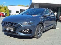 Culoarealbastru Utilizat 2022 Hyundai i30 Hatchback | 16.650 EUR (Puțin scump)